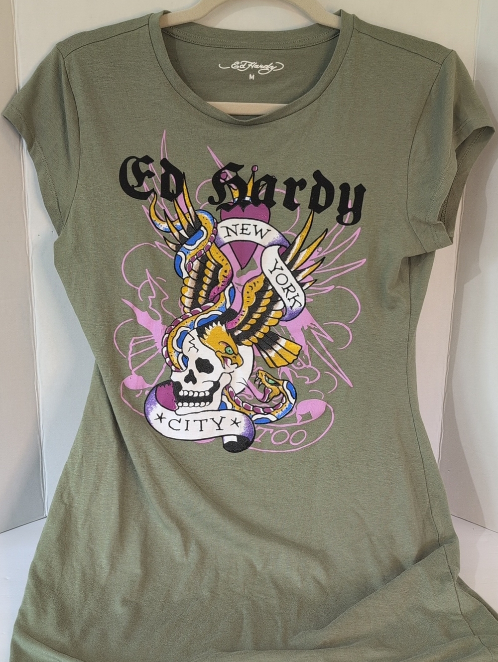 Ed Hardy Olive Short SleeveGtaphic Tatto Tee New York Snake Heart Y2K - Wm Med